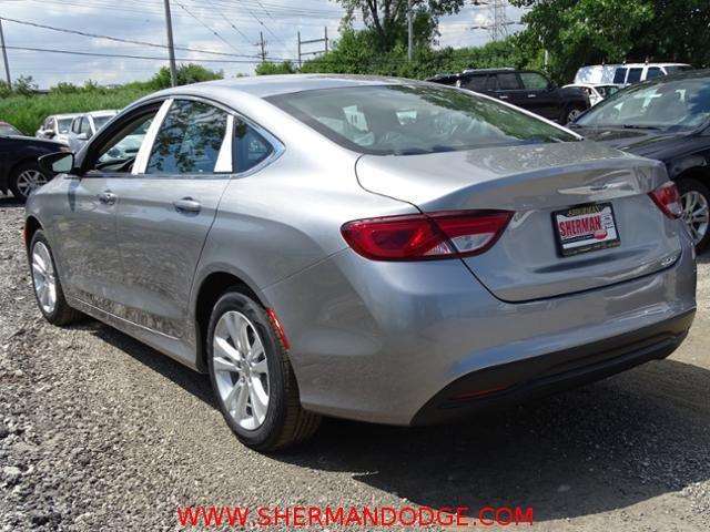 Chrysler 200 2017 photo 4